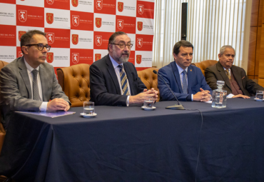 Sociedad Chilena de Historia del Derecho y Derecho Romano conmemoró sus 50 años en la Facultad de Derecho PUCV