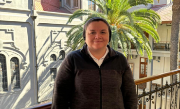 Hermana Licarayén Torres inicia intercambio académico en la Universidad Laval de Quebec