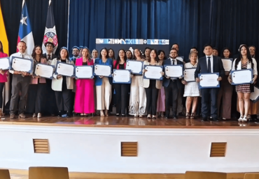 Derecho PUCV realiza ceremonias de titulación de diplomados y postítulos durante enero