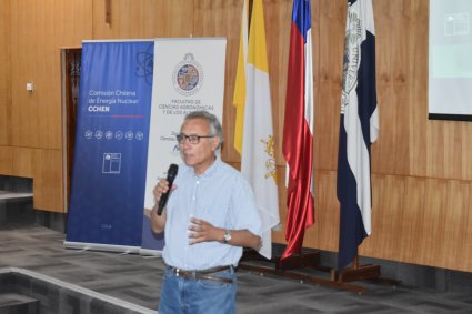 Agronomía PUCV reúne a academia e industria en curso internacional sobre mejoramiento genético ornamental