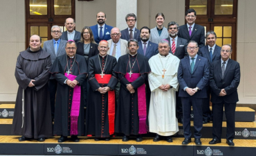 Facultad Eclesiástica de Teología PUCV participó en visita del cardenal José Tolentino de Mendonça en inauguración del Año Académico 2026