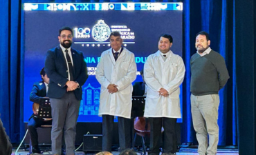 Estudiantes de Pedagogía en Religión y Moral PUCV reciben investidura en ceremonia realizada en Casa Central