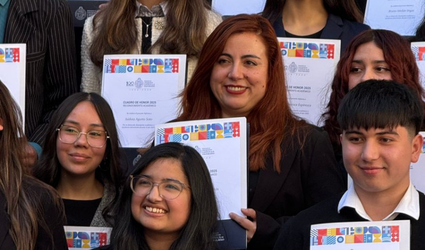 Estudiante de la Facultad Eclesiástica de Teología PUCV fue reconocida en el Cuadro de Honor Académico 2025