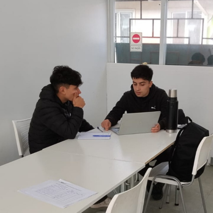 Programa PACE desarrolla asesorías personalizadas a estudiantes de cuarto medio