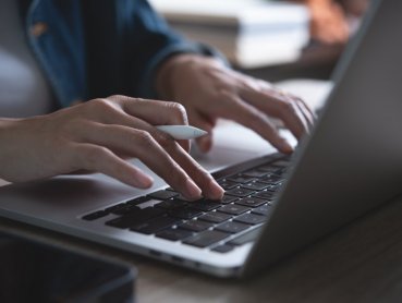Más de 30 cursos gratuitos para la comunidad ofrece versión 2026 de PUCV Abierta