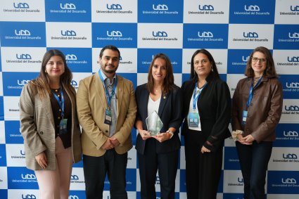 PUCV recibe reconocimiento por su innovación en educación emprendedora