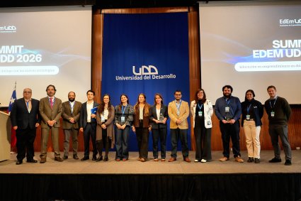 PUCV recibe reconocimiento por su innovación en educación emprendedora