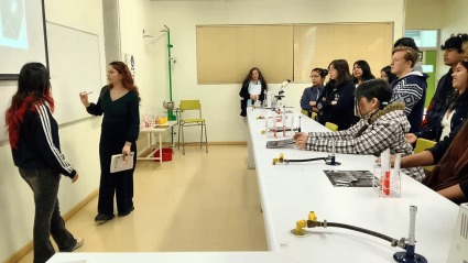 Instituto de Biología recibe a estudiantes e interesados en Día Abierto PUCV 2026