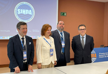 Profesor Patricio Lazo participa en congreso internacional de la SIHDA en España