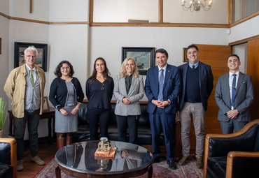 Facultad de Derecho PUCV impulsó jornada sobre evaluación de impacto legislativo junto a especialistas nacionales e internacionales